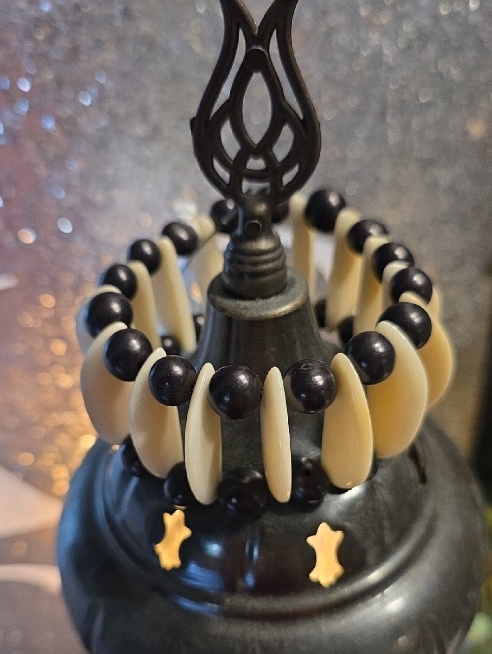 Black and Cream Beaded Stretch Bracelet